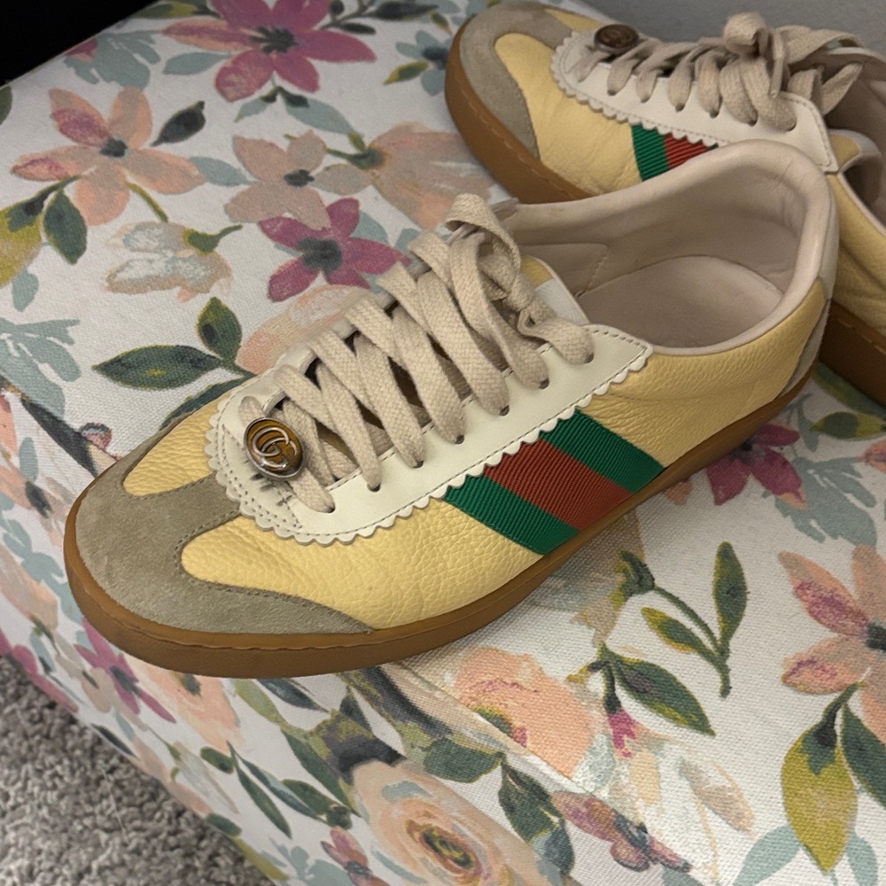 Gucci Cream and Green Leather Sneakers
